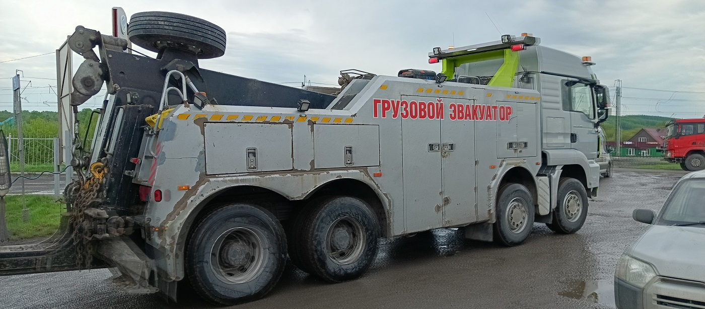 Грузовой эвакуатор для эвакуации грузовых машин и автобусов в Макеевке