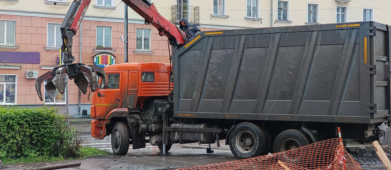 Услуги по ремонту ломовозов в Соледаре